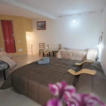 Bed & Breakfast Alfa Quadro *